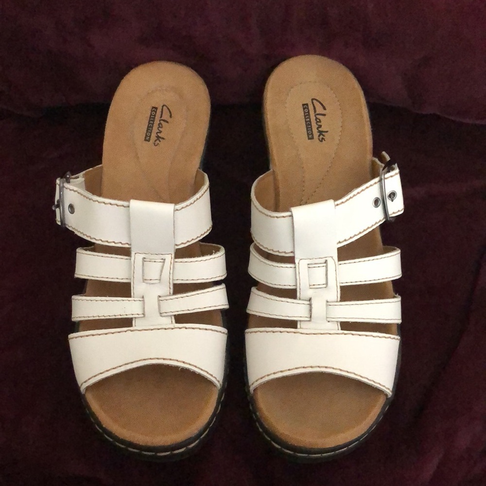 Clarks New White Dress Sandals w/slight heel